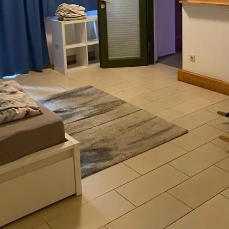 아파트 Loft Wellness Center *